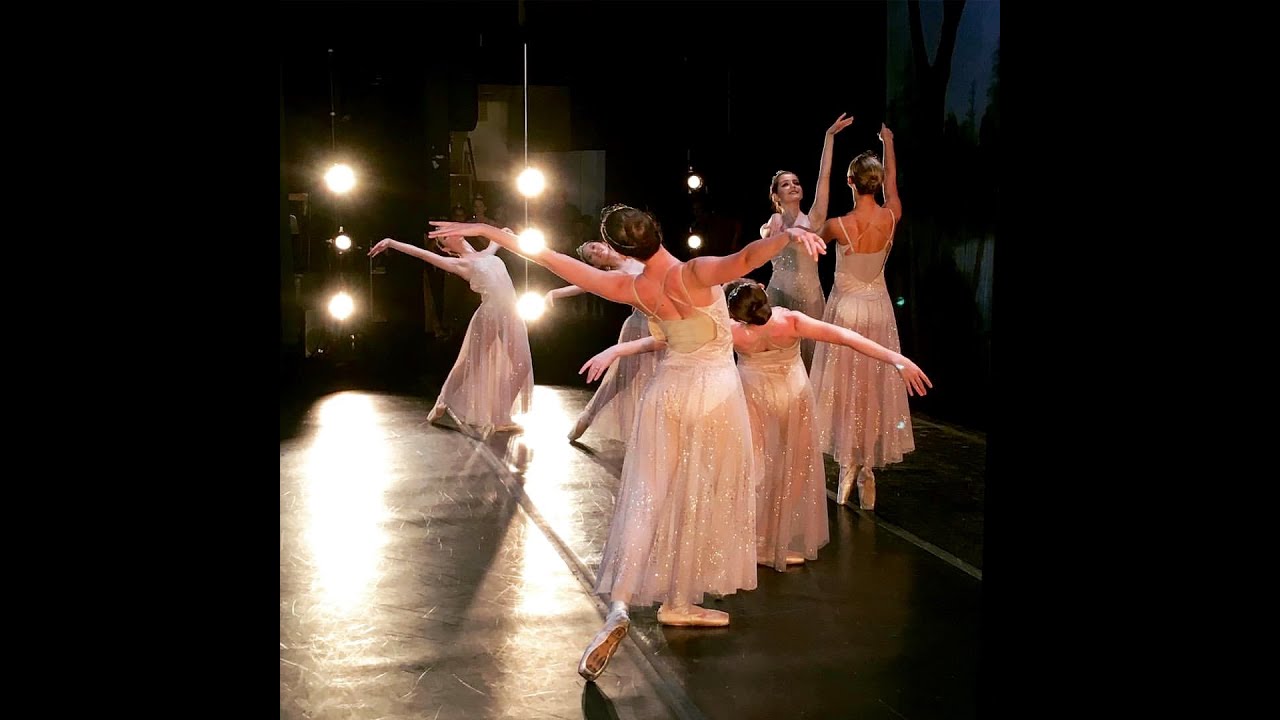 Come Thou Fount of Every Blessing - Ballet with live piano music worship