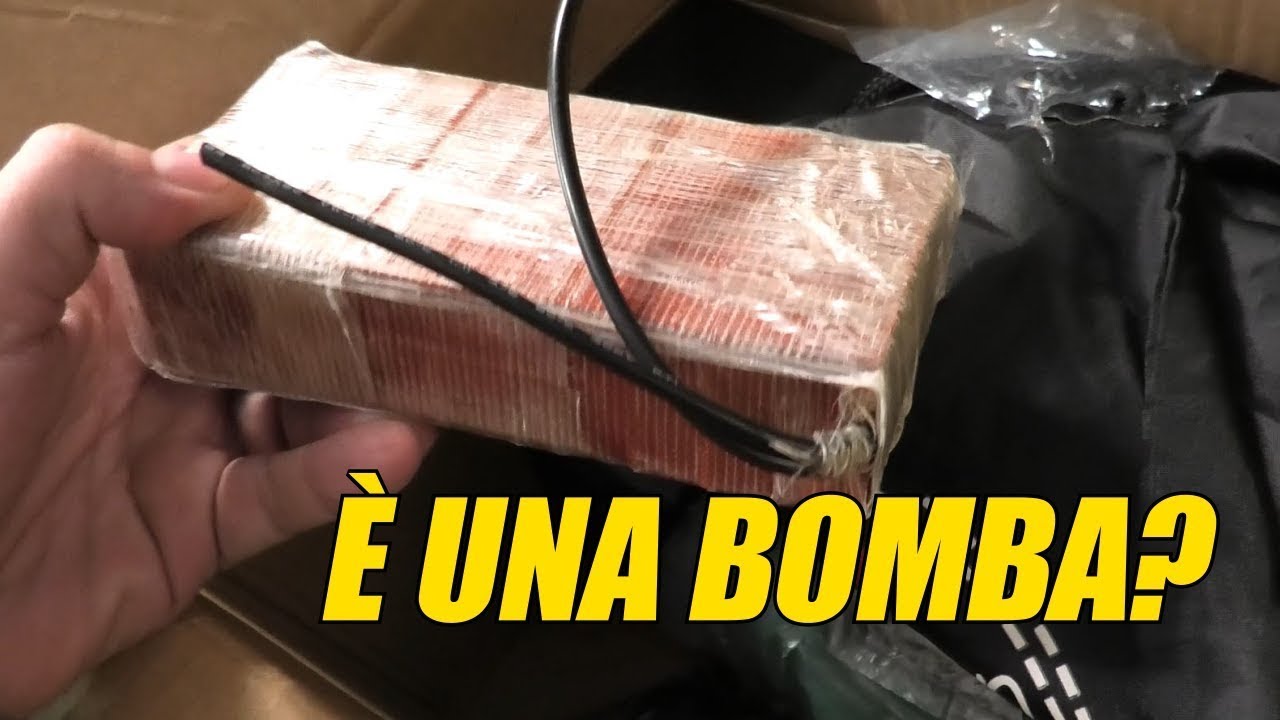 Apro un pacco bomba e mi esplodono i computer.... più o meno