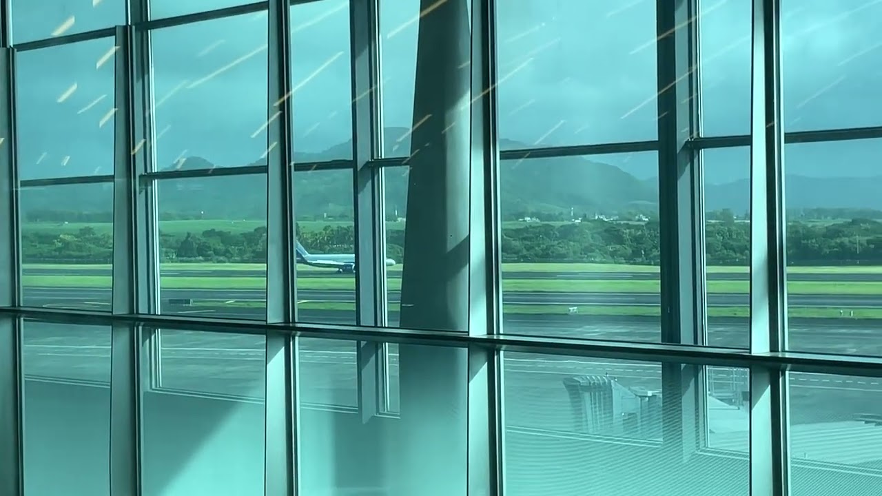 Indigo 6E1861 landing at SSR International Airport Mauritius 