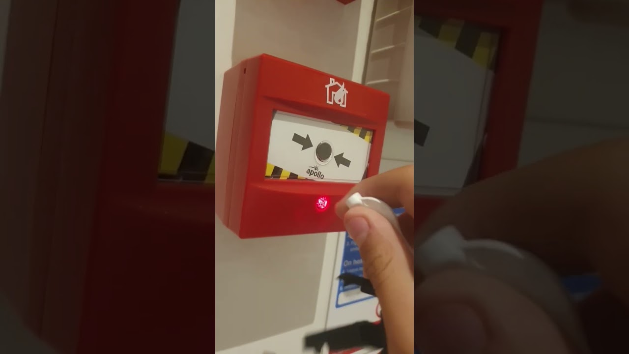 Apollo Conventional Manual Call Point press and reset
