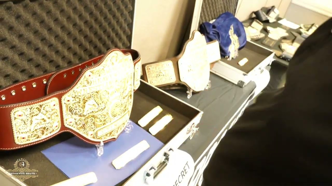 Conrad Thompson unveils the C4 Authentic Belts next to His Original Big Golds @StarrcastVI.