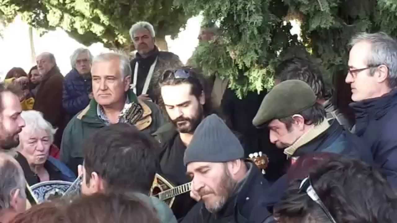 Κηδεία Μ. Γκολέ με όργανα στο κοιμητήριο Π. Αλεξιώτισσας Πάτρα 4