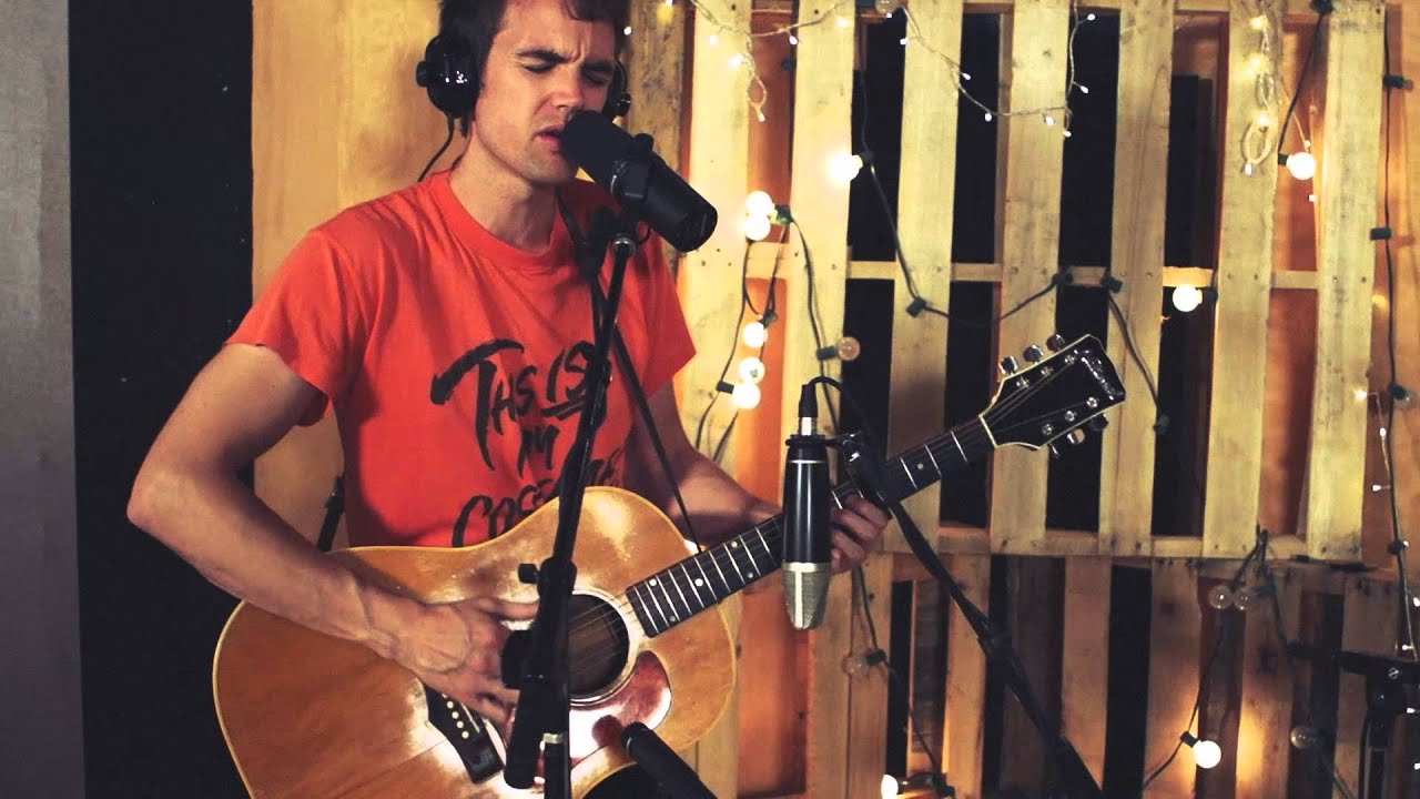 Tyler Hilton - This Is Where My Heart Breaks (Live from the Studio)