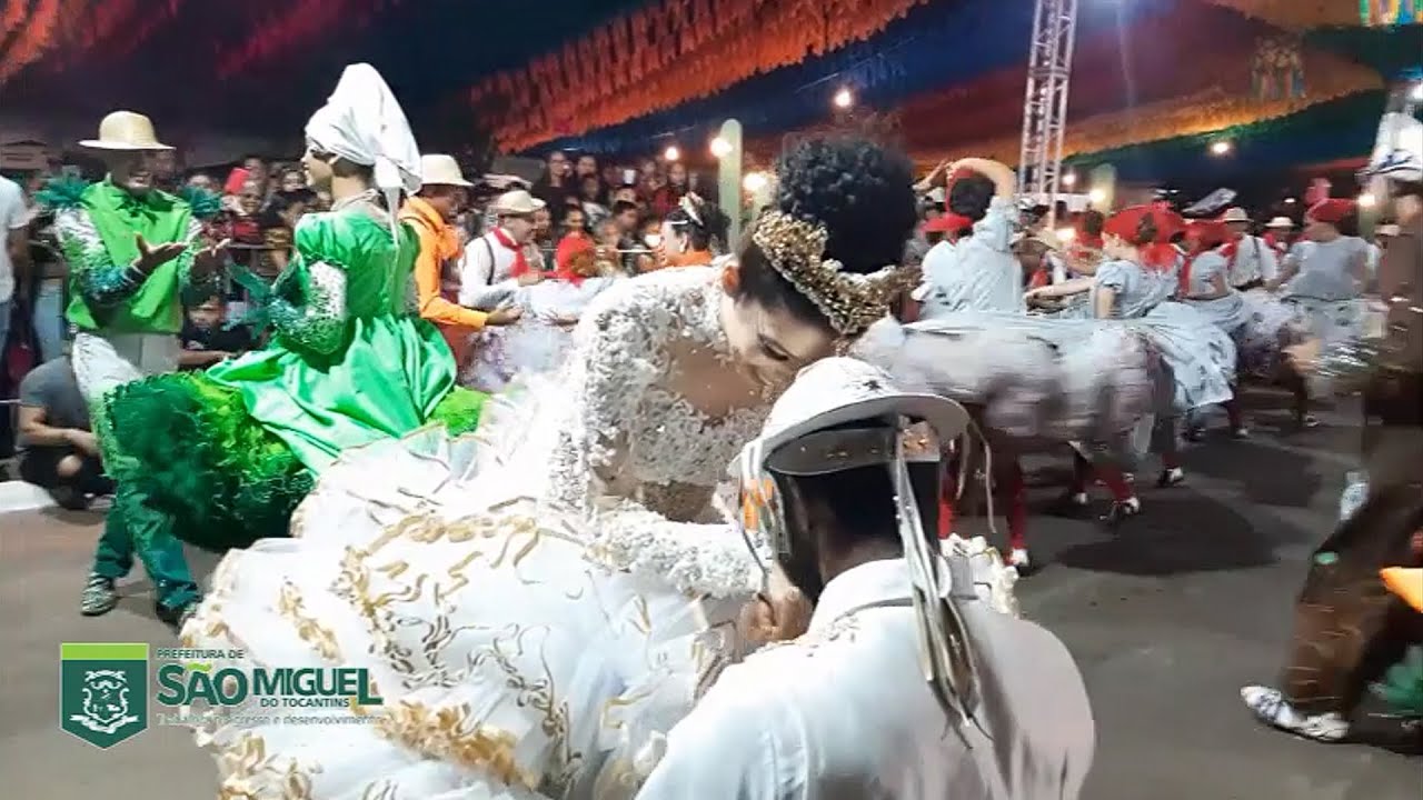 Junina Arrasta Pé apresenta 