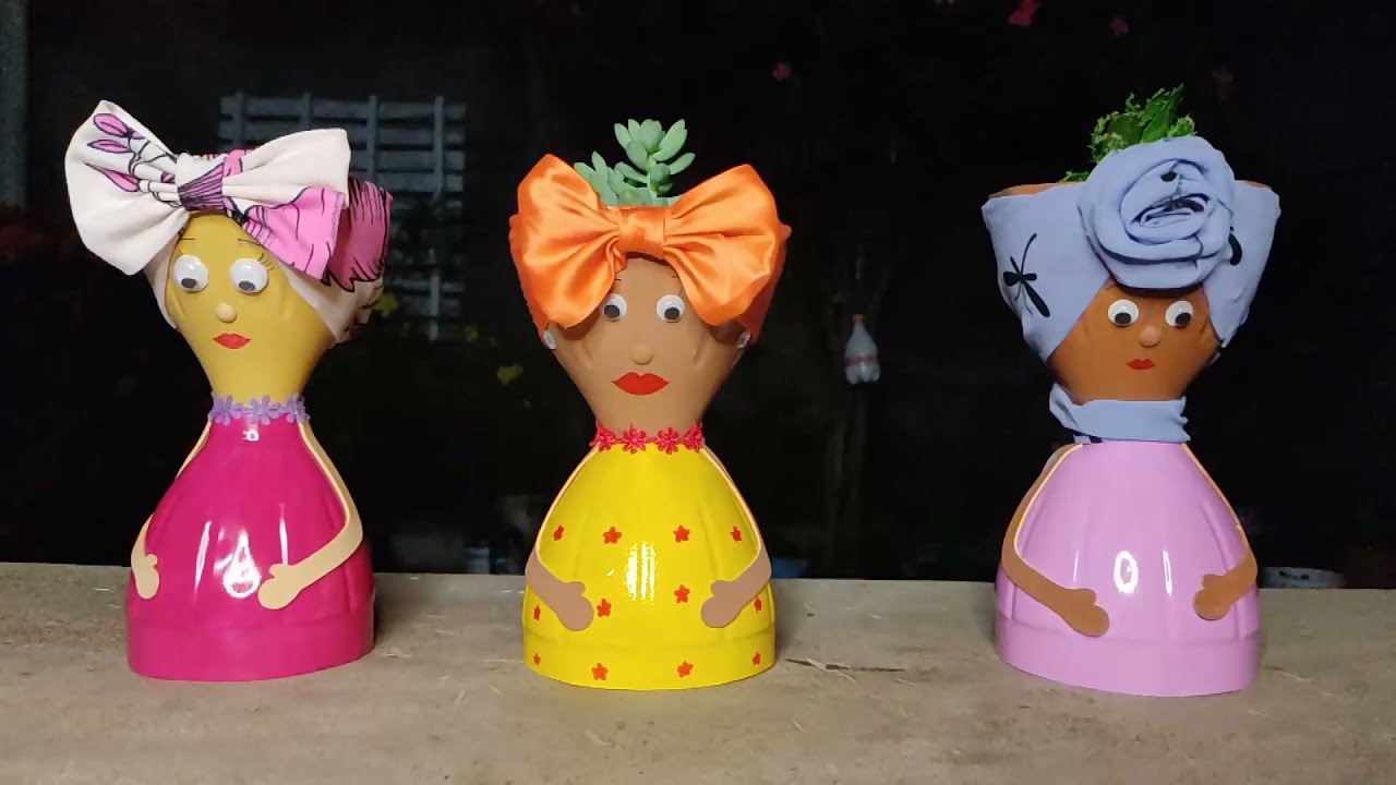 DIY - Boneca com GARRAFAS PET / Artesanato com garrafas Pet / Reciclagem com garrafa Pet !