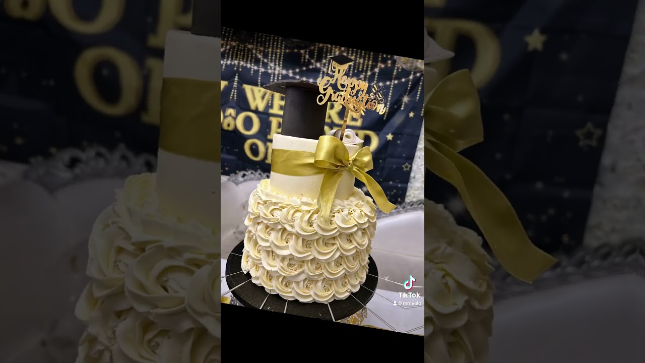 Graduation Party #eventdesigner #cake #partyidea #eventdesign #cake #graduation #business