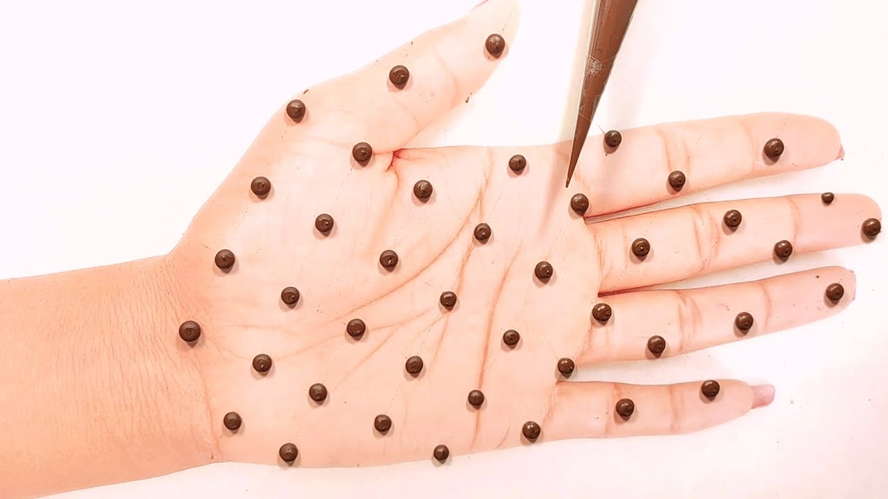 gol tikki stylish mehndi design||raksha Bandhan mehndi design||front hand mehndi design||mehndi hena