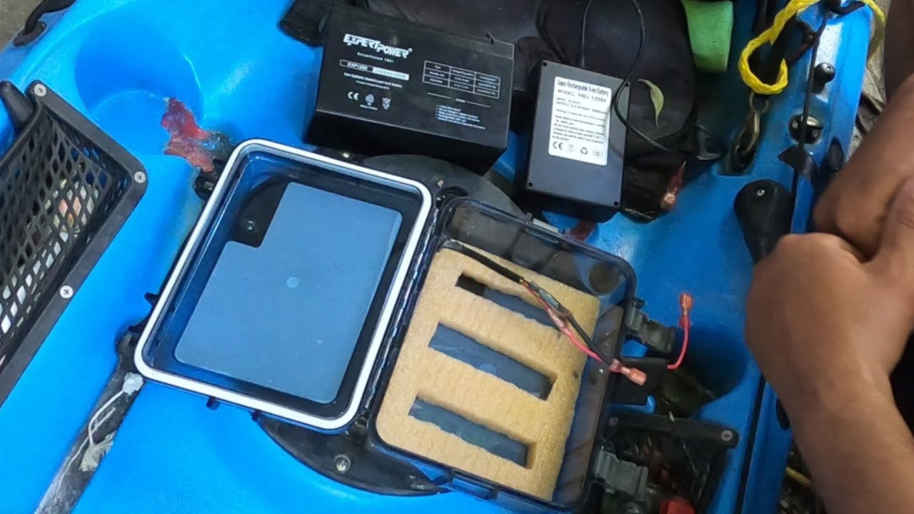 DIY Kayak Waterproof Battery Box (in 4K LOL)