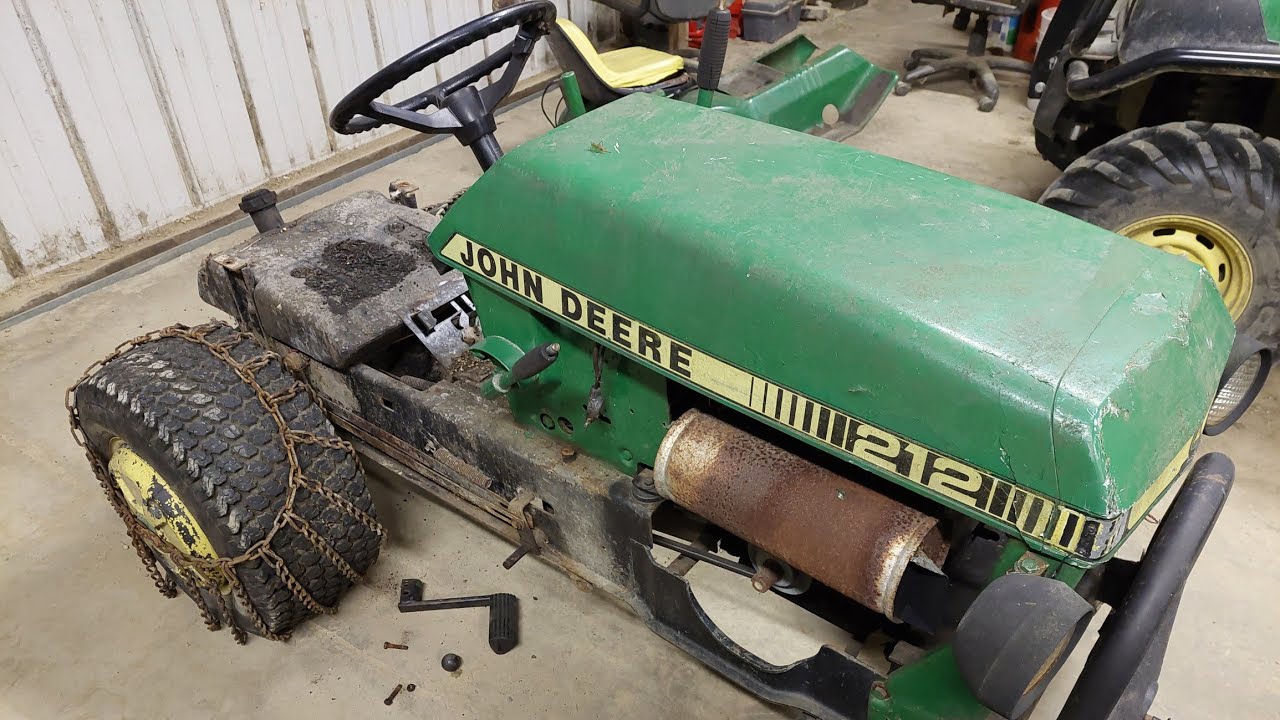 как снять и установить платформу на John Deere 200, 208, 210, 212, 214, 216 1976 года выпуска и б...