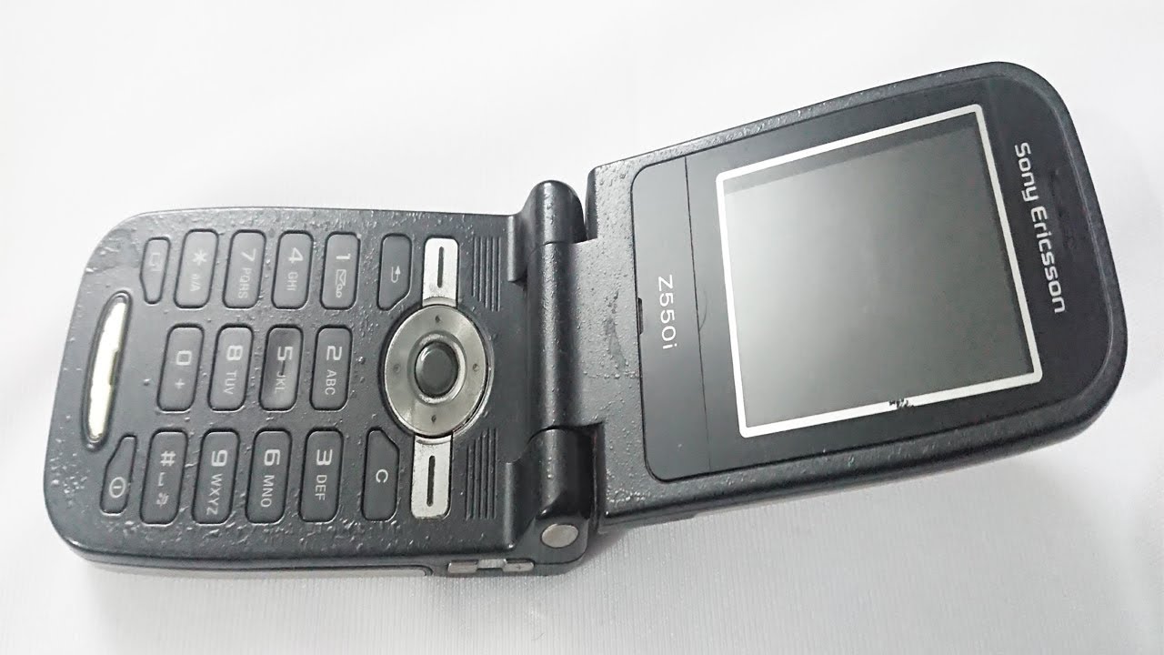 Sony Ericsson Z550i Mobile Phone Unboxing in 2022 Still Awesome?