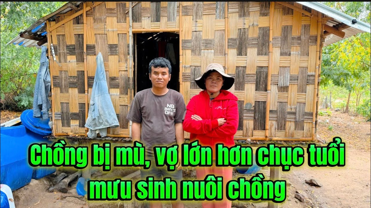 Chị gái có hai đời chồng, chồng sau bị mù. Hai Tí đến thăm đúng lúc nhà chị không còn gì ăn. Tập 23