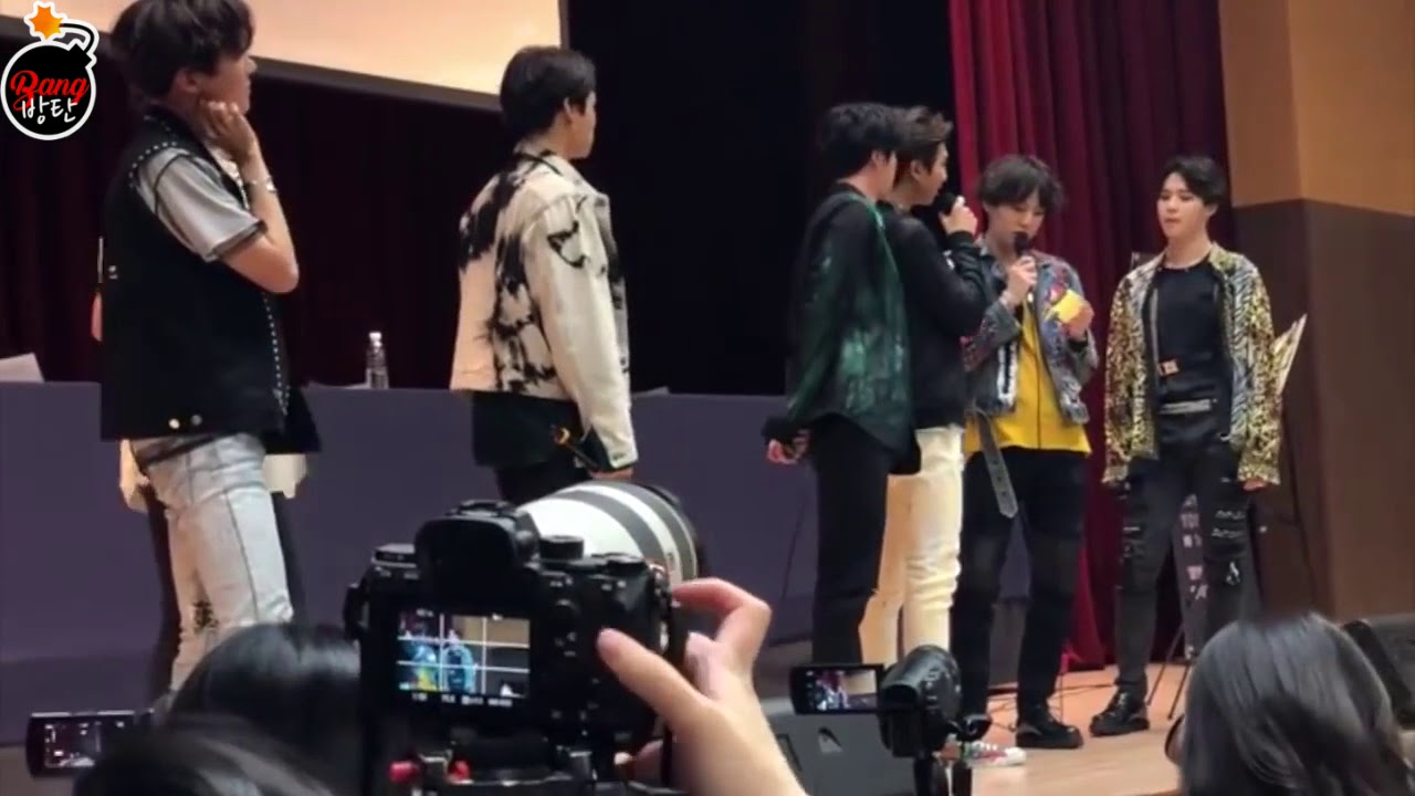 [Sub Español] 180527 BTS Aladdin Fansign | ¿Qué es Jimin-ssi para Jungkook? RM rompió la ropa de JK