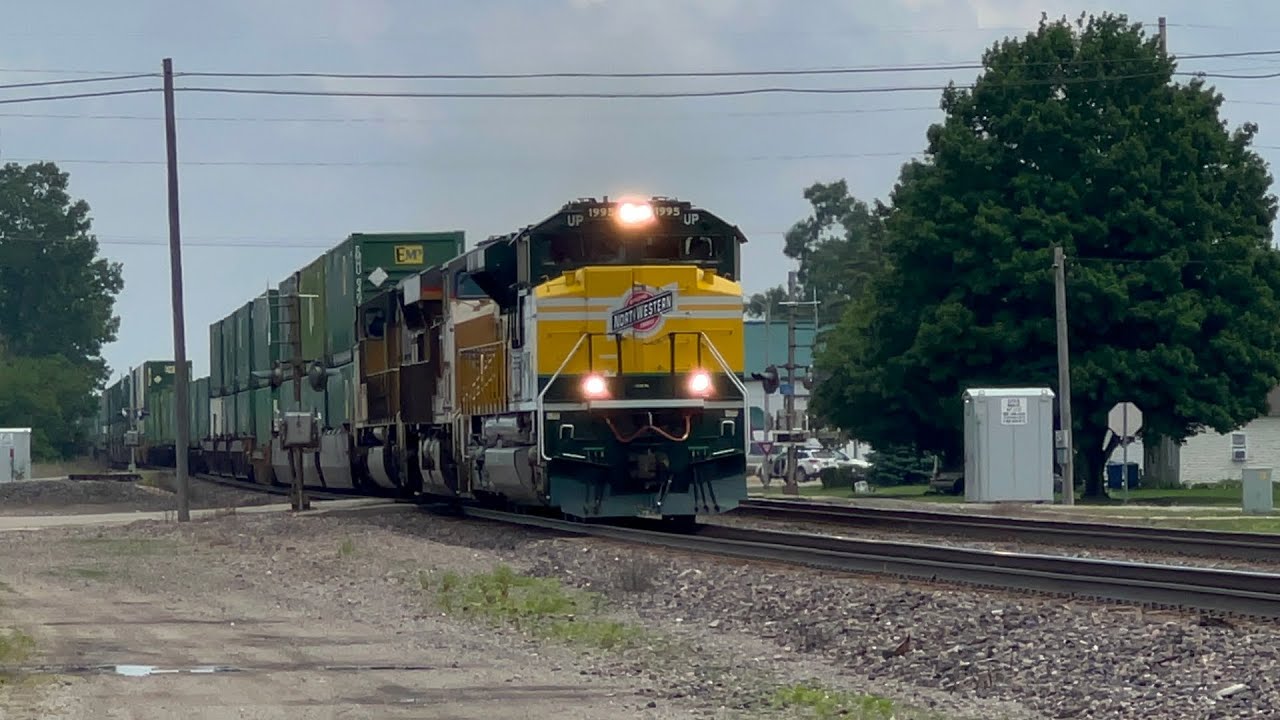 CNW HU! UP 1995 Leads Z-G2LT!