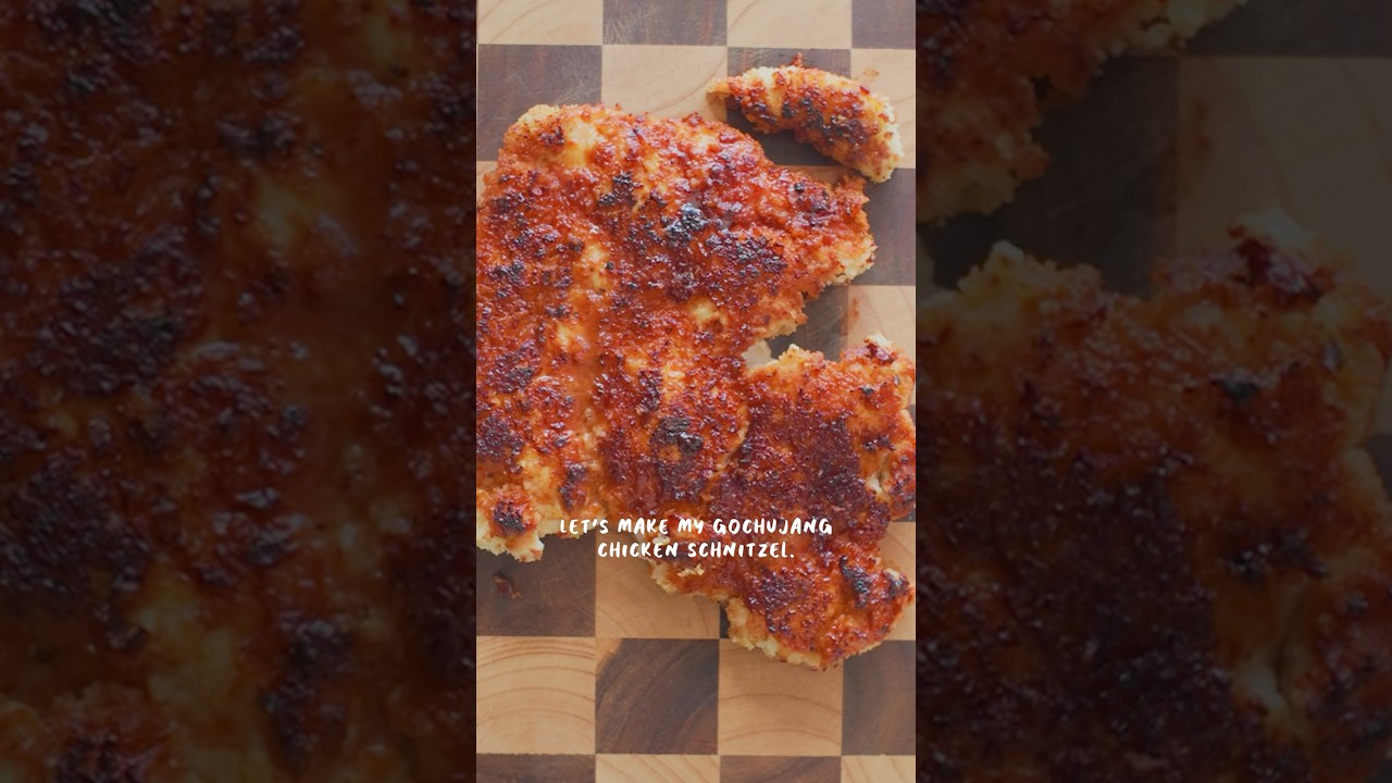 Шницель из курицы с соусом гочуджан 