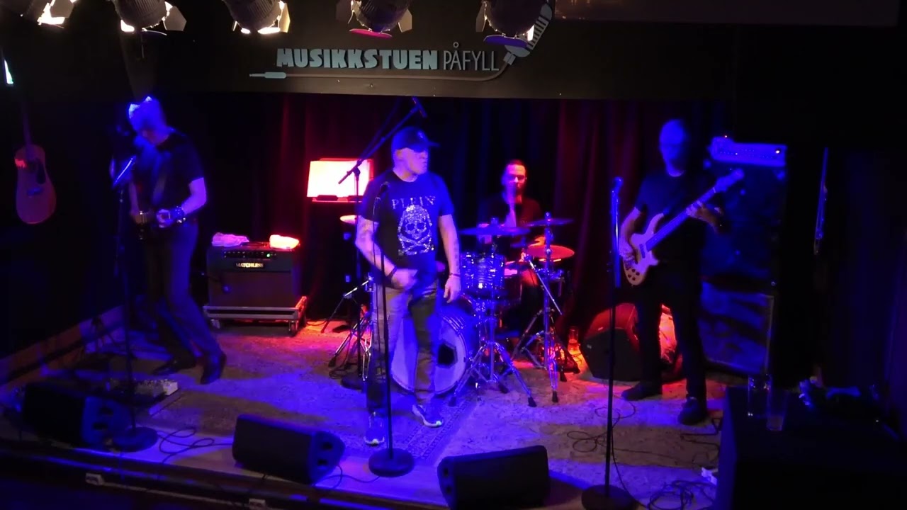 Down2Dust - Johnny the fox - LIVE - Musikkstuen Påfyll