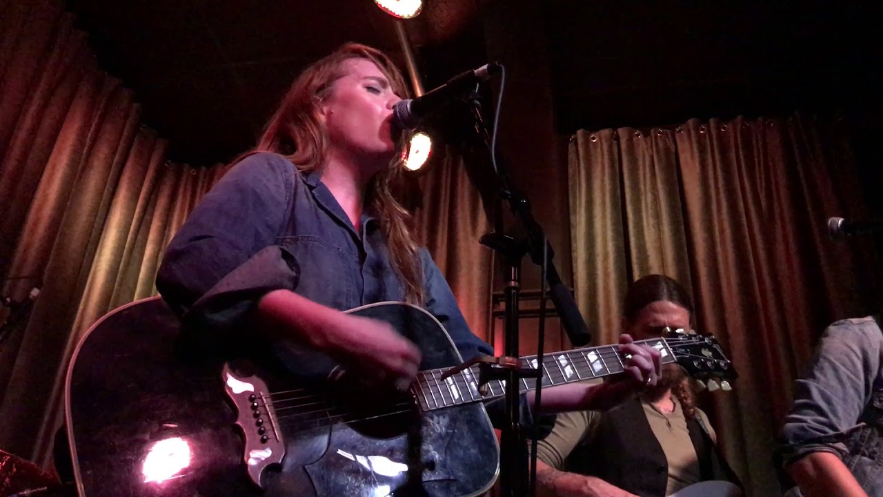 Alexz Johnson - American Dreamer - Live at The Hotel Cafe