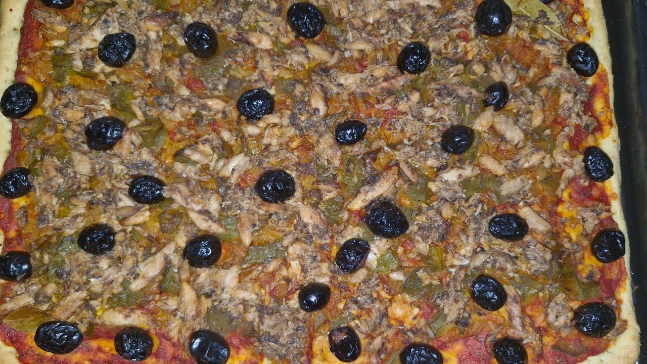 بيتزا عائليا فرحي بها ولداتك في شهر رمضان كتجي روعة في أسرع وقت 🍕
