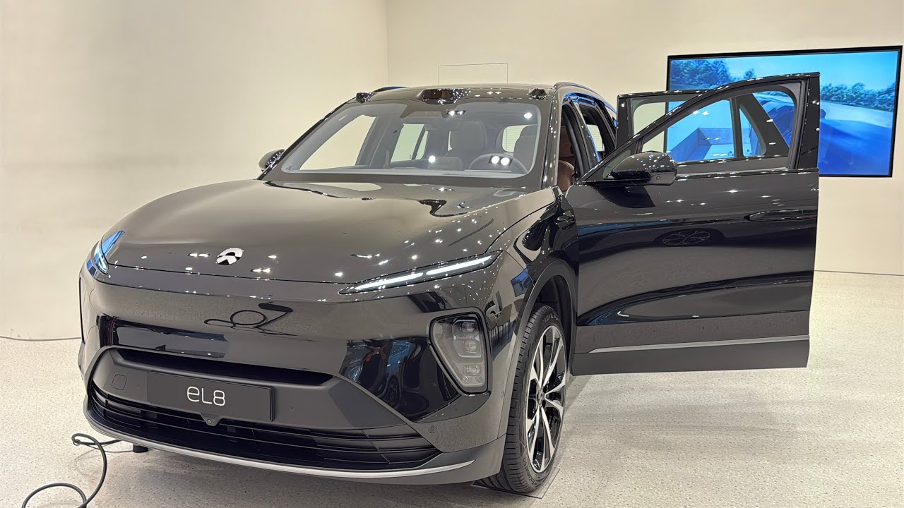 Wizyta w NIO Space Dubaj oglądamy NIO EL8 największy SUV od NIO
