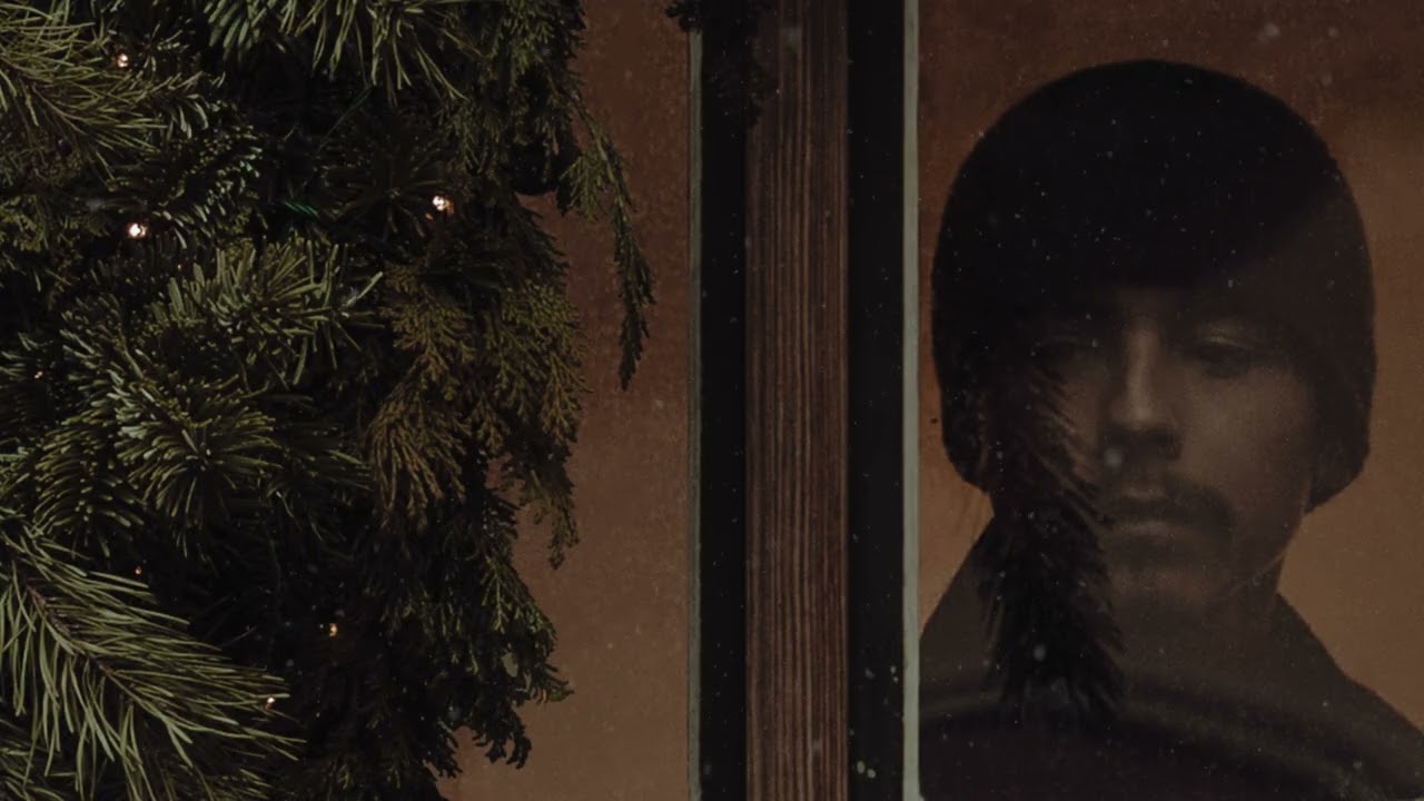 Iván Cornejo - ven a mi casa esta navidad (Visualizer)