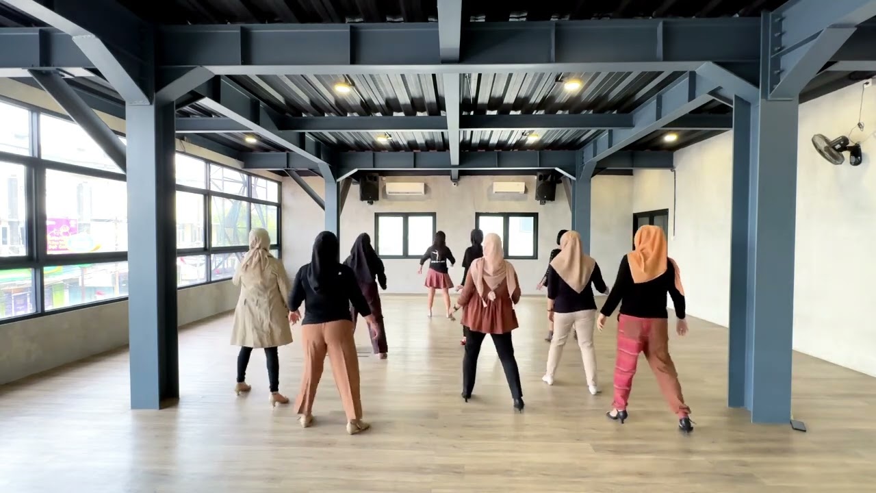 Angel By My Side / Choreo : Ivonne Verhagen (NL) - August 2024 /