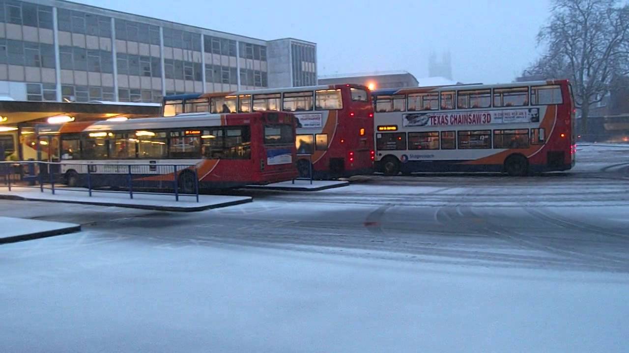 GLOUCESTER BUSES IN THE SNOW 180113