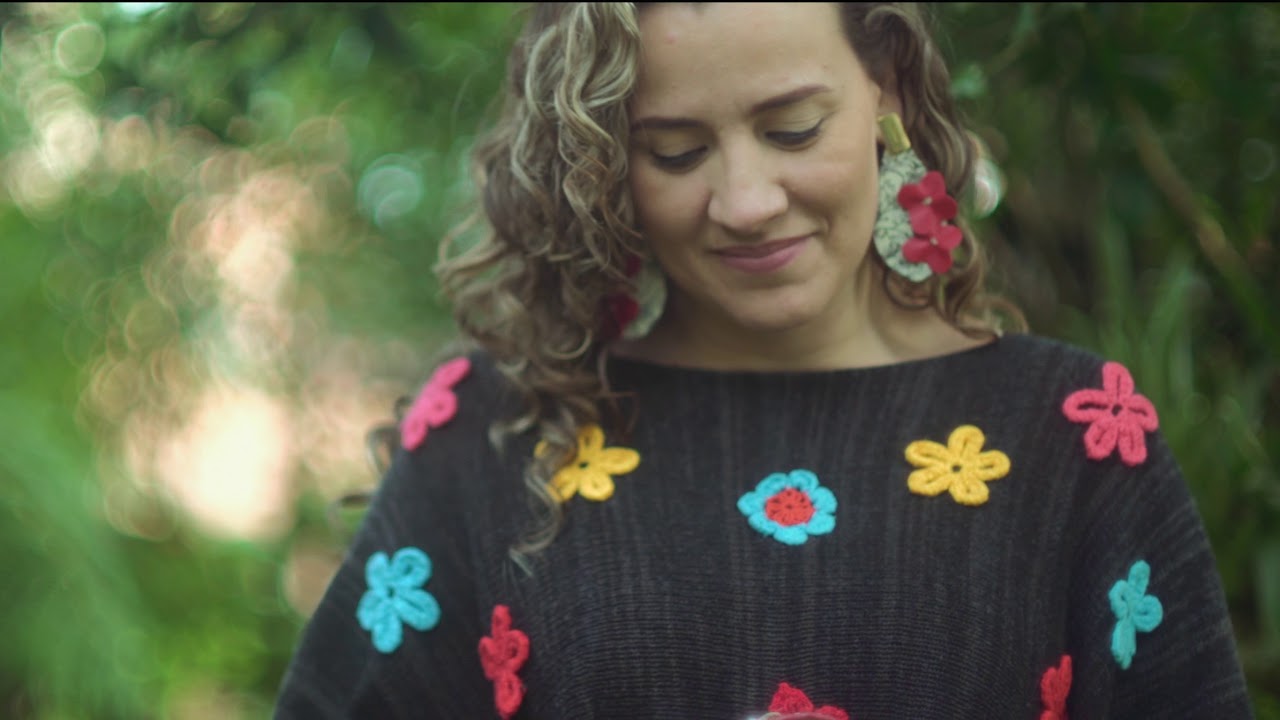 Ana Catalina - La Mejor Parte ( Video Oficial )- DE COLORES.