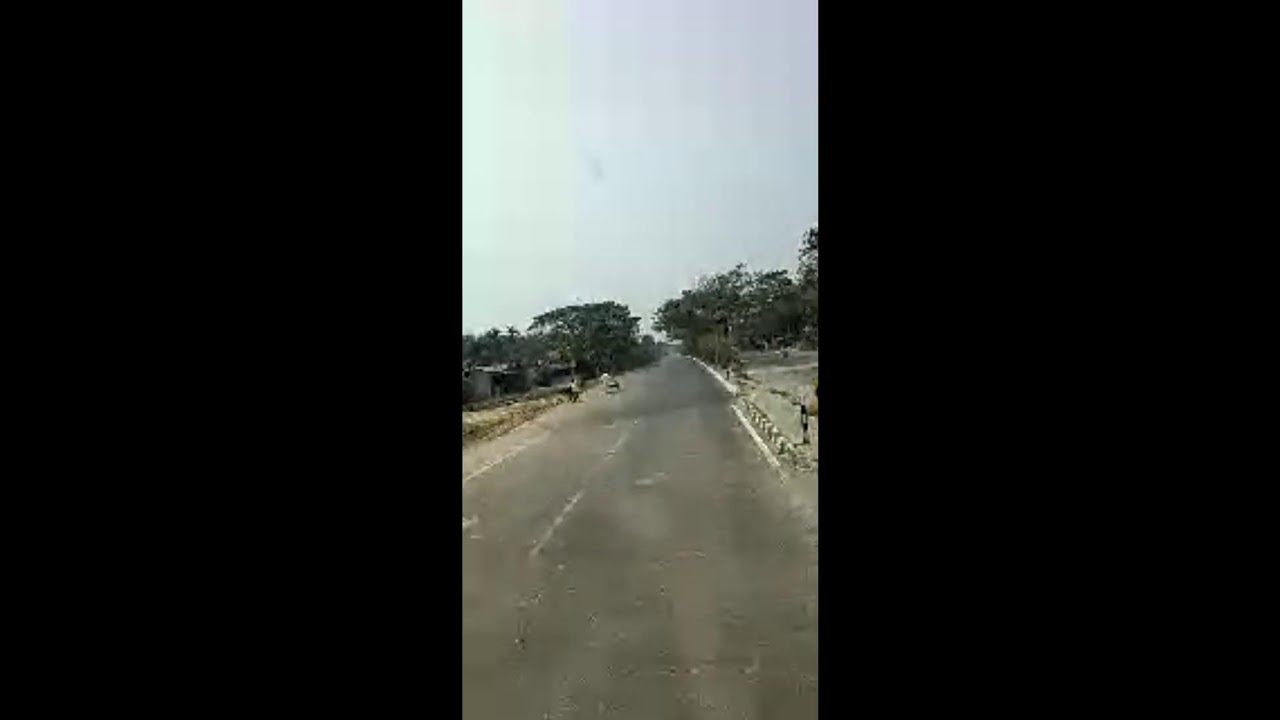 Kishan Kumar is road mein chalta hua video Assam road