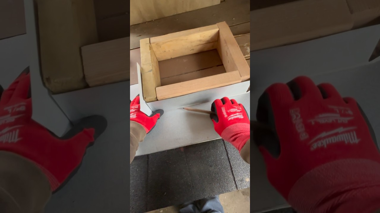 Shingle roof step flashing explained redneck style❓