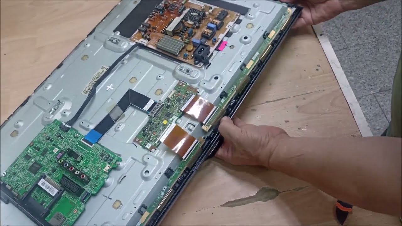 TV Samsung UE32F5000 Guasto : Rottamare, cannibalizzare o Riparare ??
