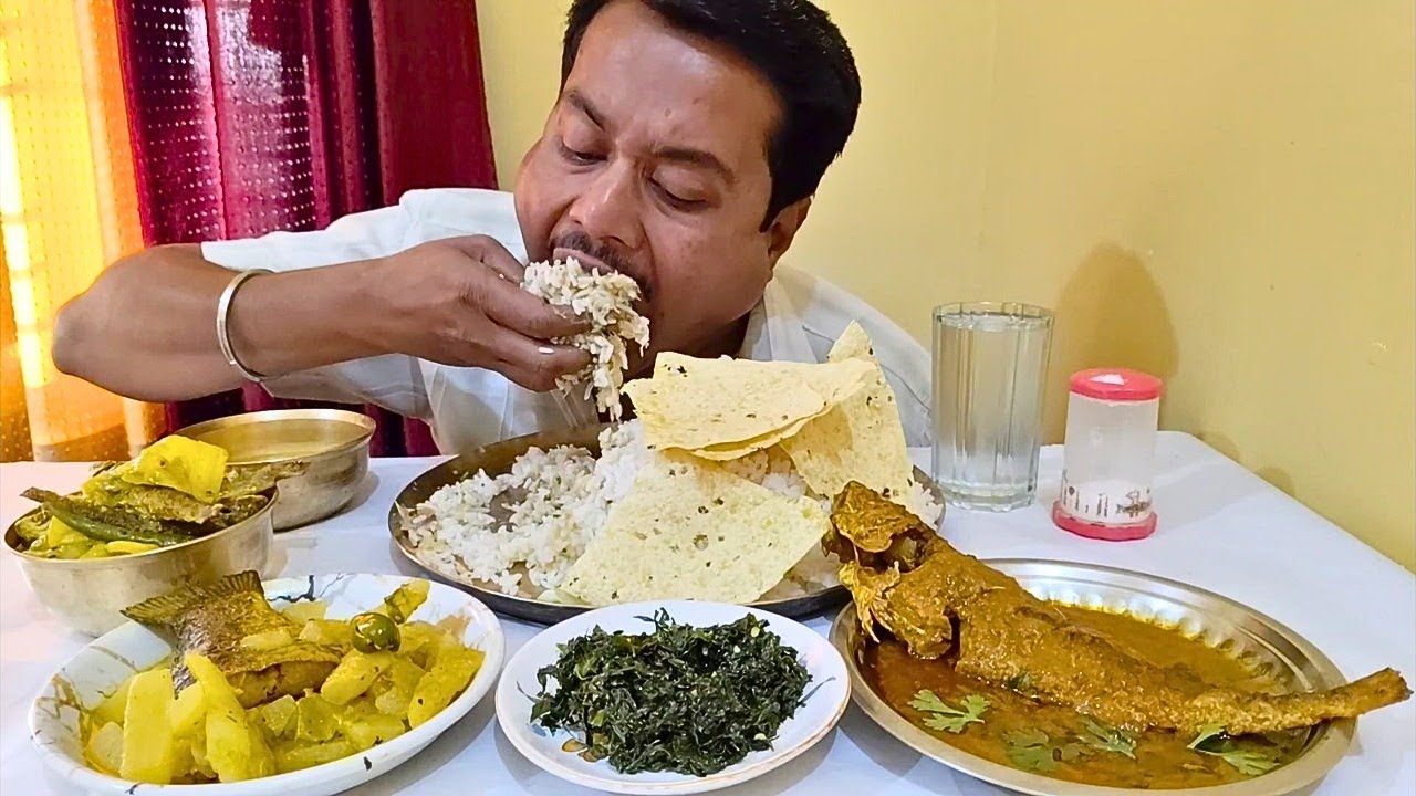 Big Bites Eating🔥 Dhone Pata Diye Bhola Macher Jhal🐟🥵, Badhakopi Bata Macher Jhol🐟, Mach Mulor Jhol🐟