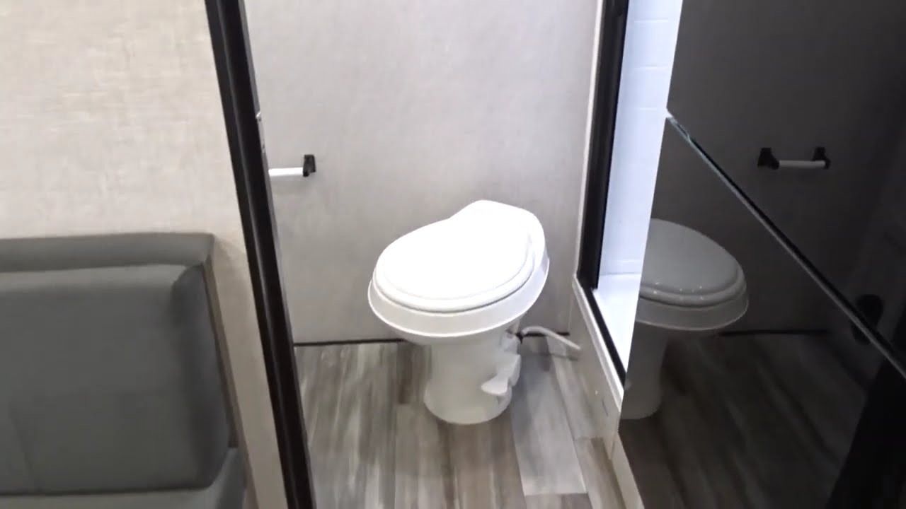 2025 JAYCO JAY FEATHER AIR 15MRB