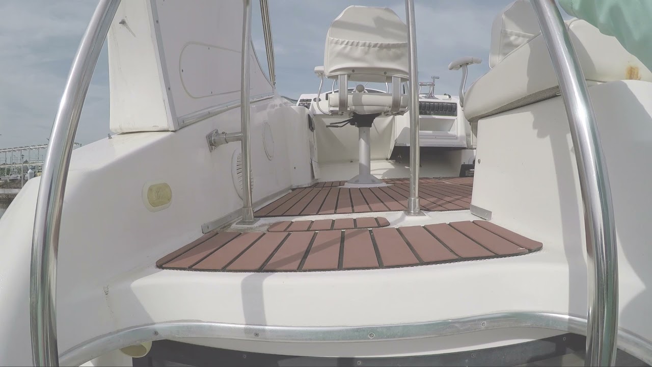 2002 Bayliner 3988 Command Bridge
