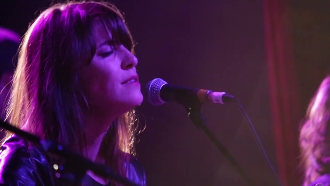 Feist and Snowblink - Caught in a Long Wind