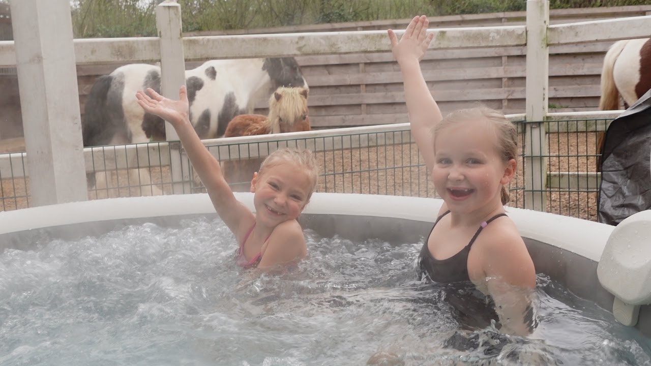 Wir testen den Whirlpool...!
