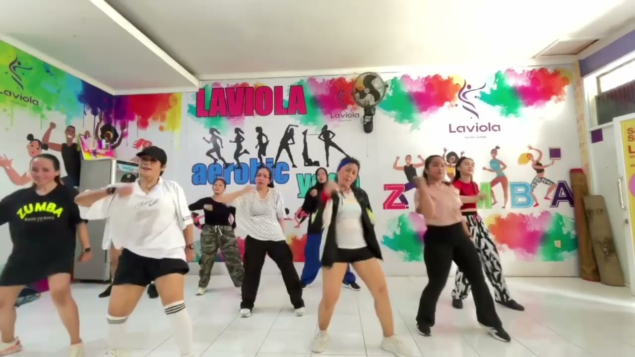 Ice on my teeth/ ATEEZ /zumba dance / zin santy & team