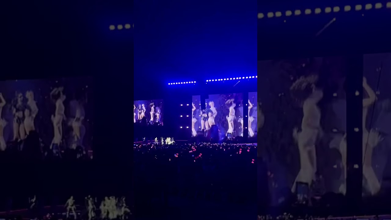 Like Jennie + ExtraL + Starlight (JENNIE SOLO) - BLACKPINK Live in Singapore (30.11.2025)