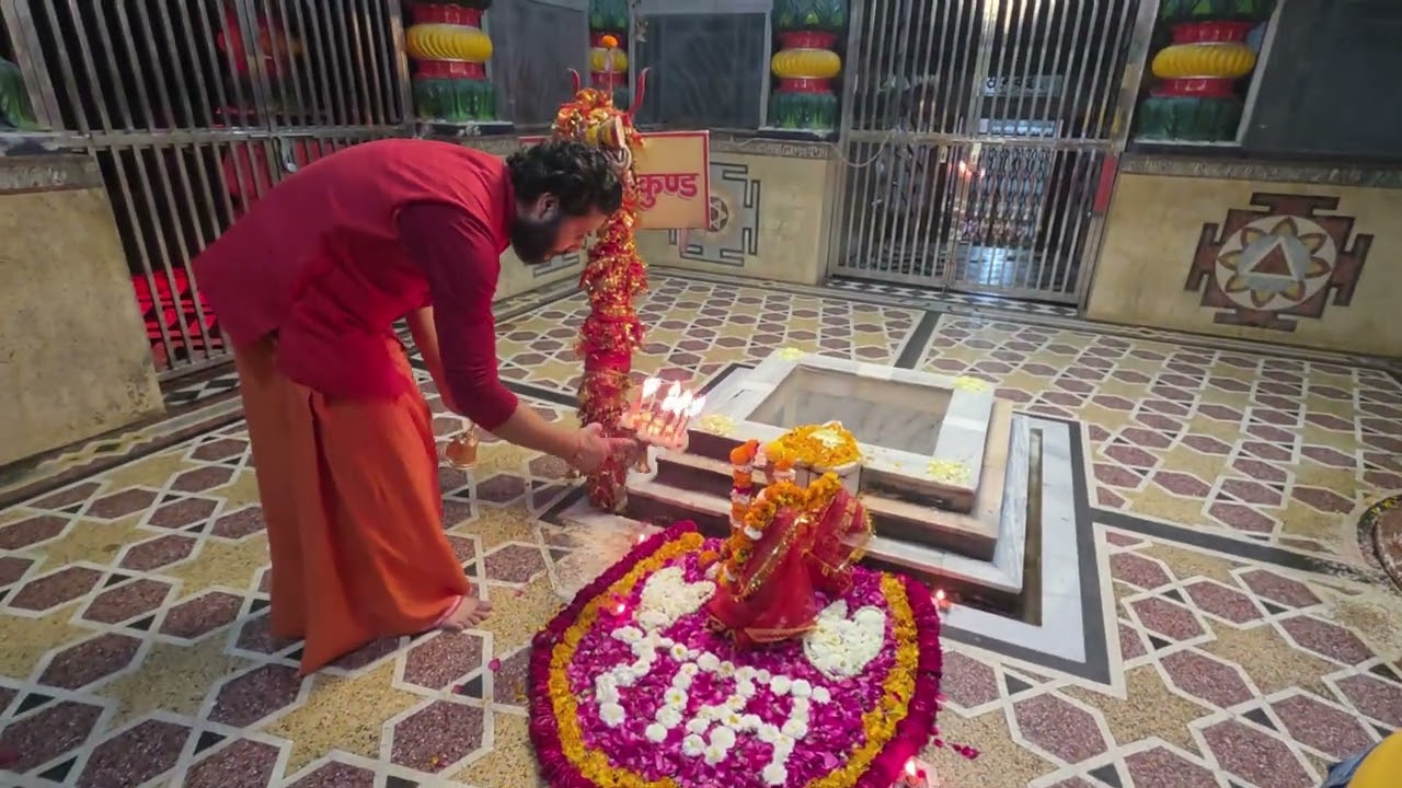 मन्दिर श्री दक्षेश्वर महादेव जी मंगलवार का शतन सिंगार दर्शन #महादेव #शंकर #भोलेनाथ #शिव #हरिद्वार 