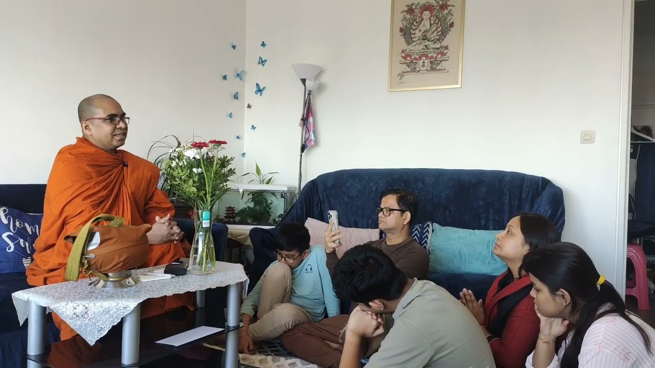 “লোক দেখানো ধর্ম নয়, মন শুদ্ধ করাই আসল
