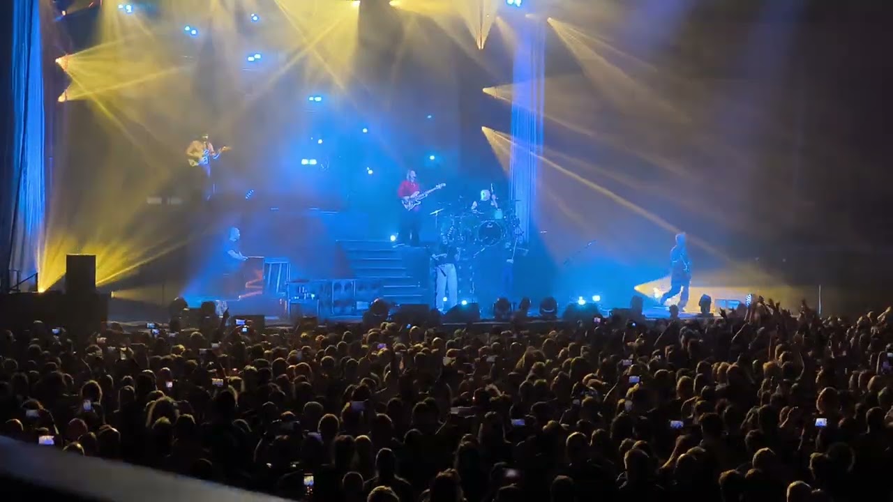 Biffy Clyro - Biblical (Live am 16.02.2026 in der Max Schmeling Halle/ Berlin)