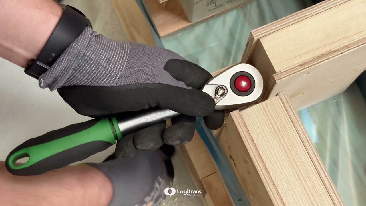LogiRobot unpacking
