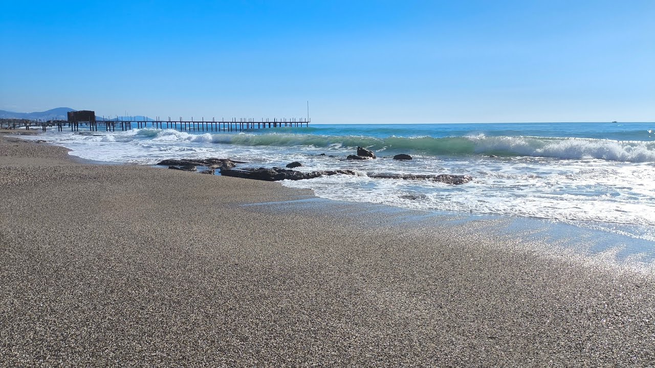 Ocean Waves ASMR – 10 Hour Beach Wave Sounds for Sleep, Study & Stress Relief
