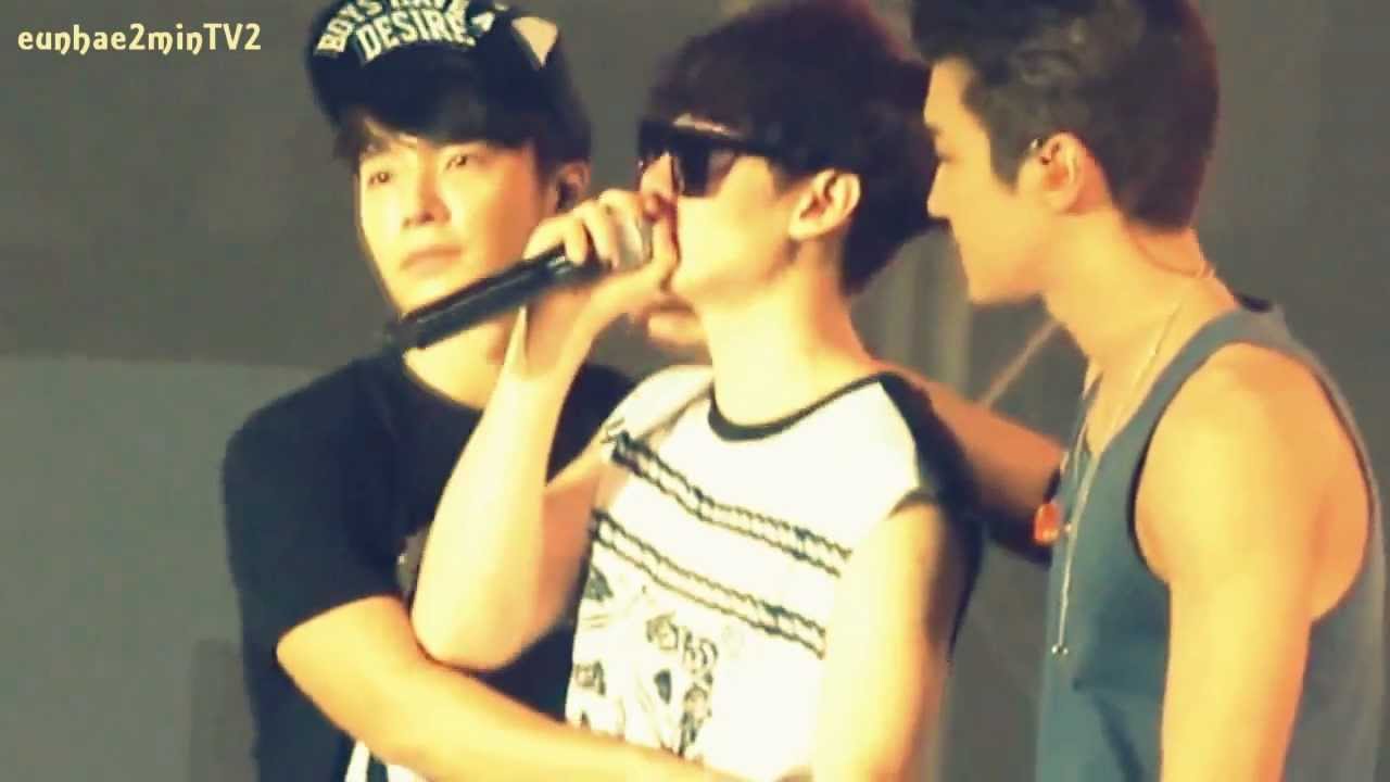 Eunhae moment #179 [Donghae thrusting his hyukkie]