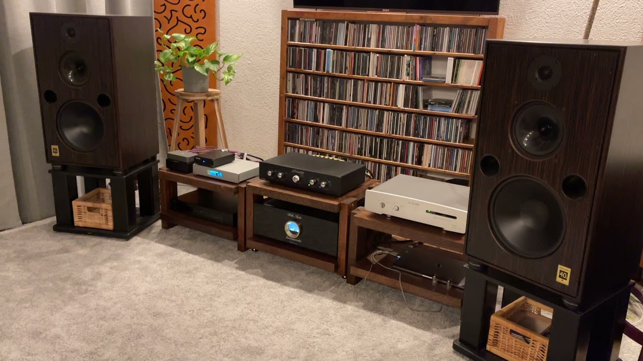 Harbeth M40.2