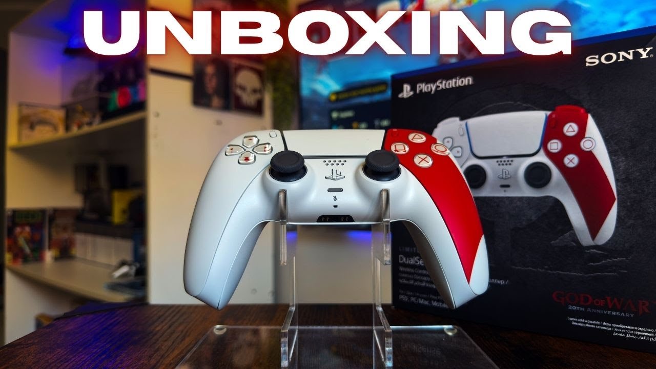 Распаковка контроллера PS5 в честь 20-летия God of War
