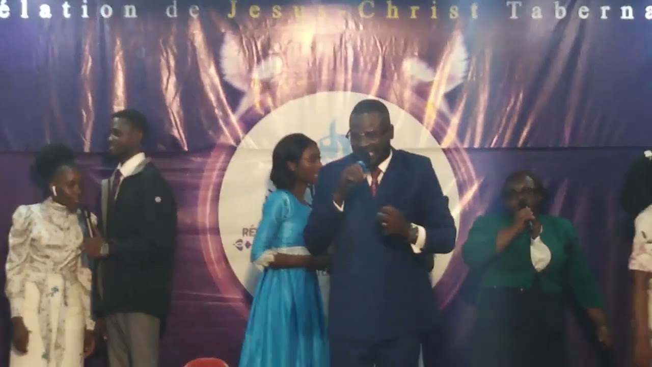 Samuel MAYALA le secret de la dîme chante kibolegue au concert dénommé la communion 23 février 2025
