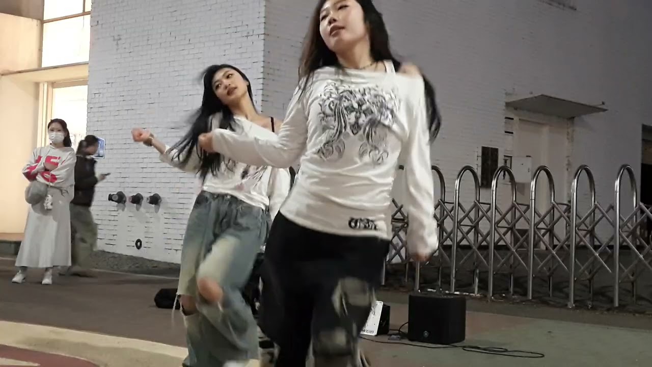 2026.02.15 홍대버스킹1존 홍대걷고싶은거리 버스킹 댄스팀 워페어 공연영상