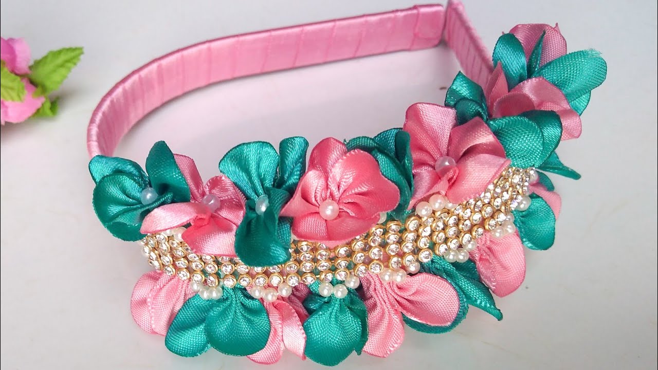 🌹Tiara Flor de Cetim🌹