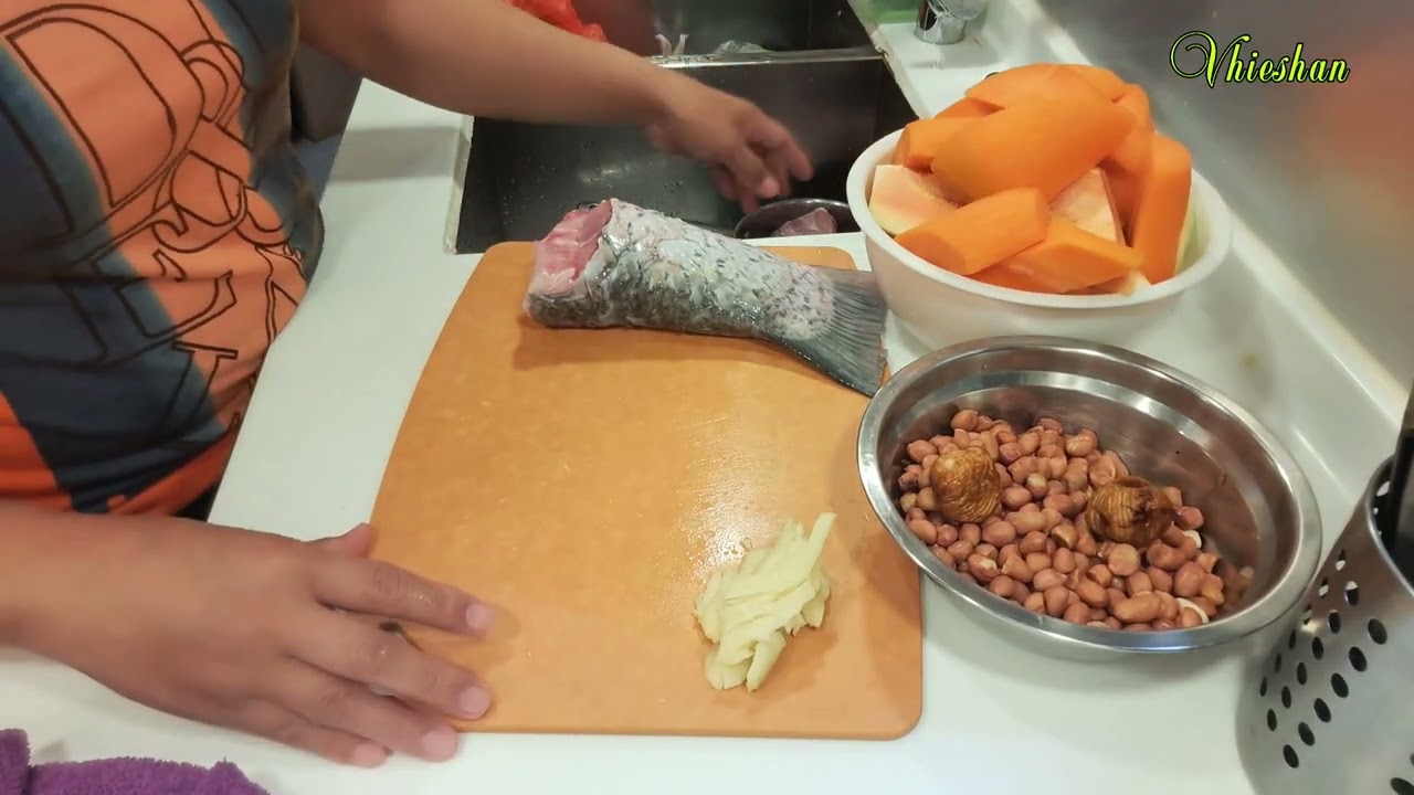 How to prepare and cook PAPAYA SOUP? #chinesesoup #Chinesesouprecipe