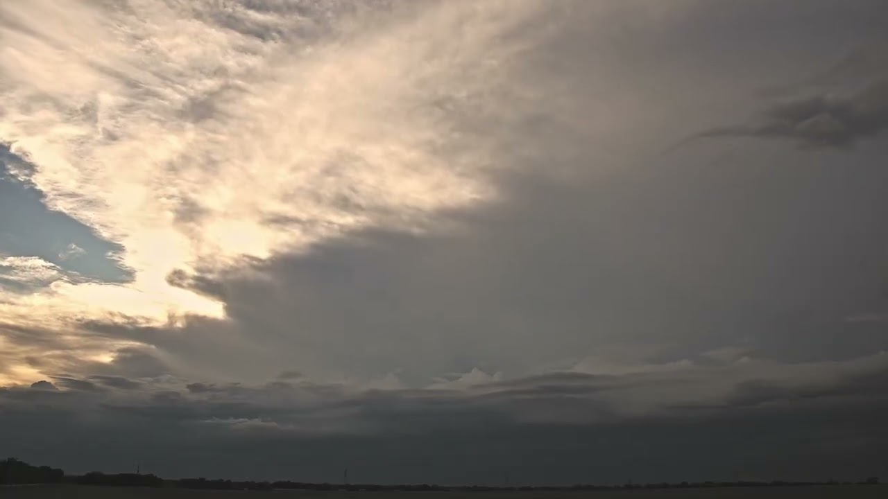 Cold Front Along the Texas-Oklahoma Border (August 29, 2022)