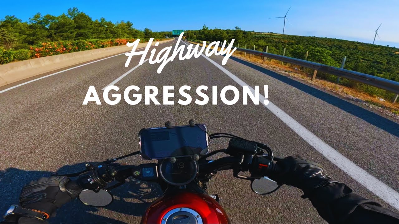 Honda Rebel 500 | Now that's aggressive!